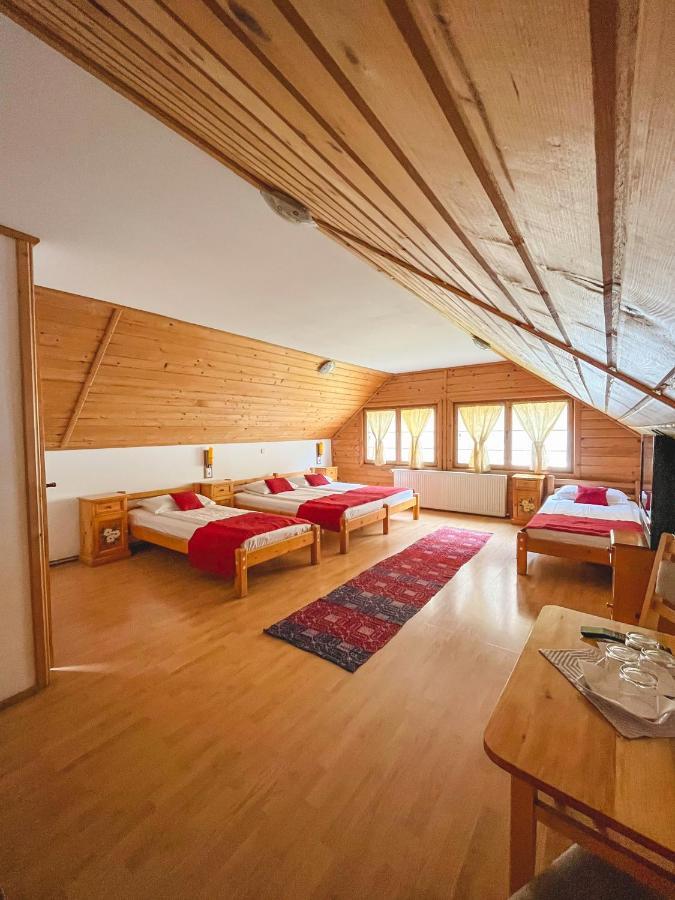 Pensiunea Piatra-Craiului Zarnesti Luaran gambar